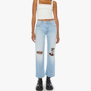 MOTHER Mid Rise Rambler Zip Flood in Ripped Off